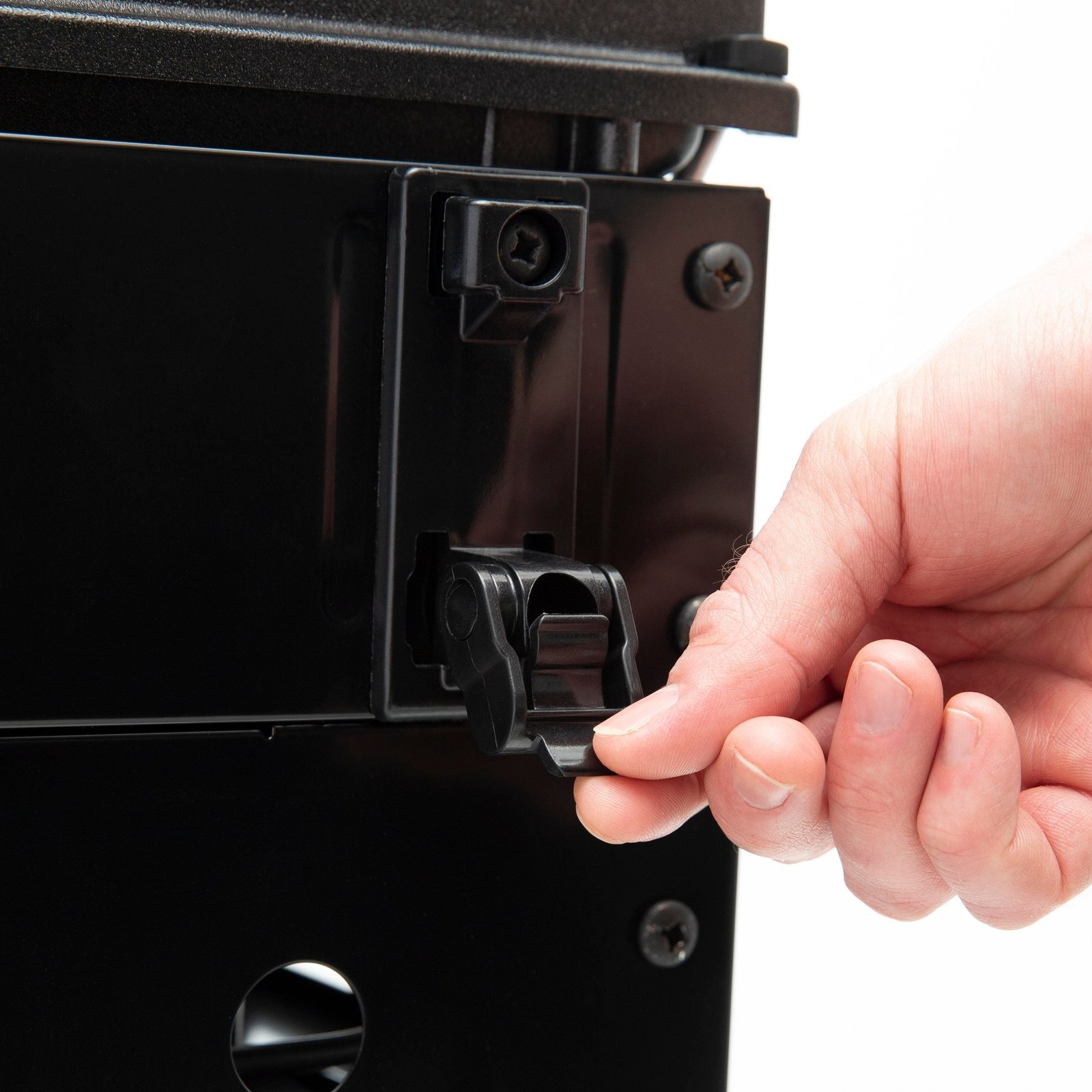 BK_Baron_Shelf_Lock_04_53e6173f-bc60-49f7-8fcd-70bdd3c335c3.jpg